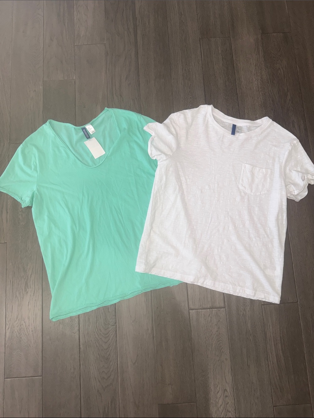 NWT bundle of H&M men’s Short Sleeve Tees - lime like Green & White